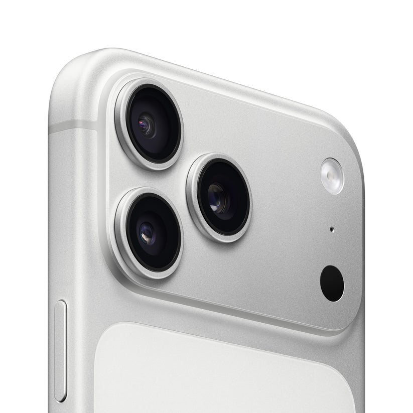 iPhone_17_Pro_Max_Silver_PDP_Image_Position_3__FRFR