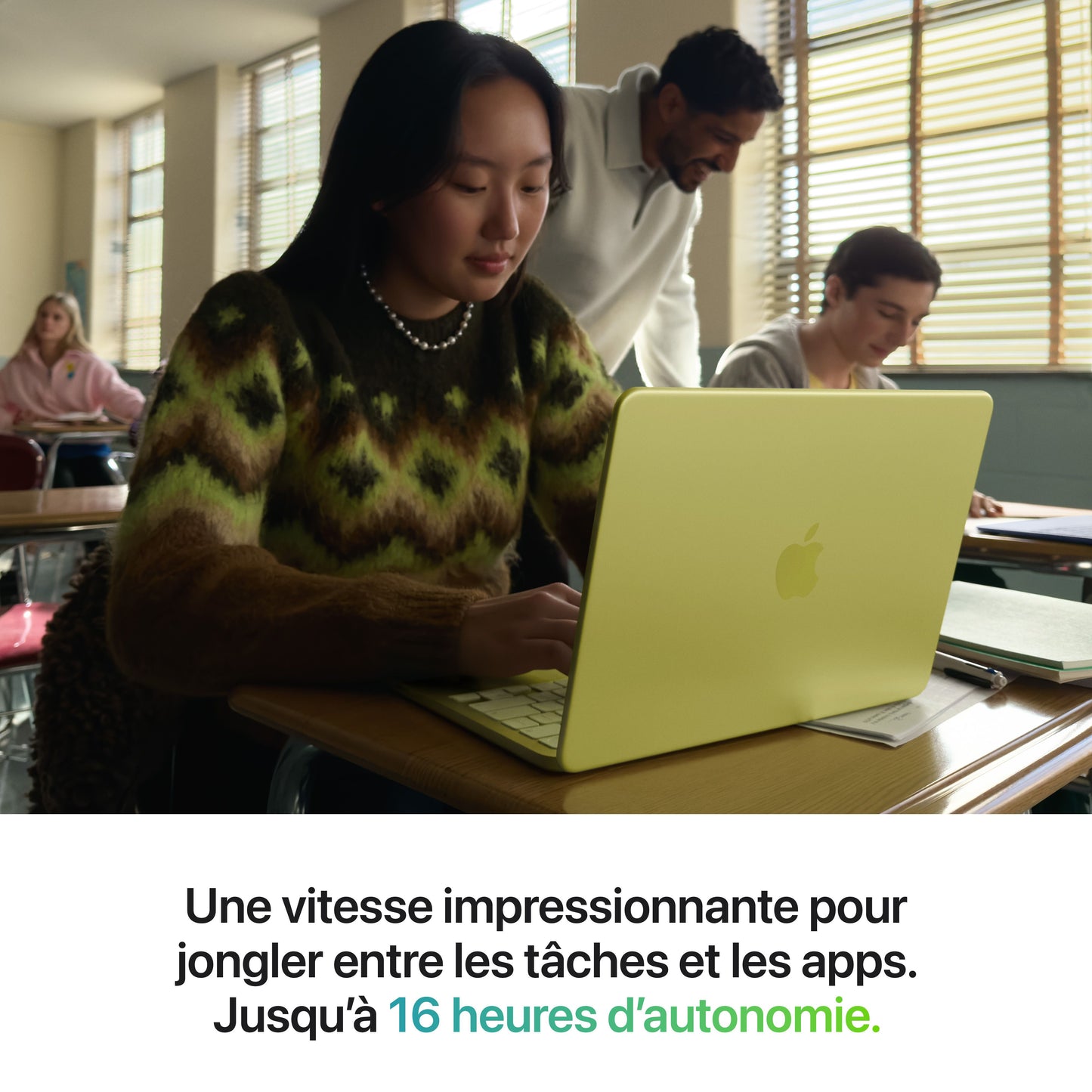 MacBook_13-in_Touch_ID_A18_Pro_Indigo_PDP_Image_Position_4__fr-FR